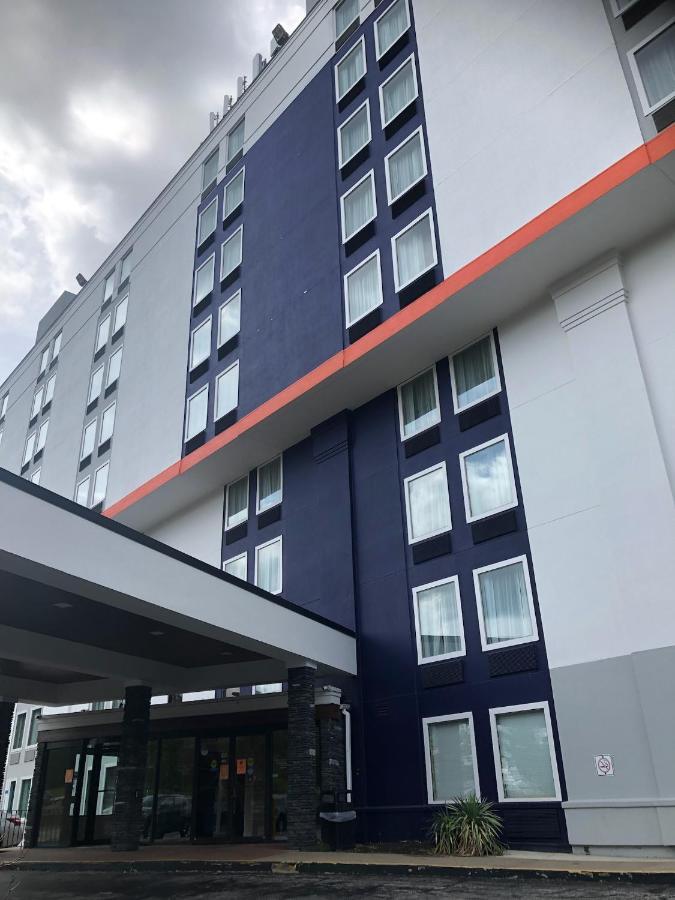 Comfort Inn & Suites Alexandria West Экстерьер фото