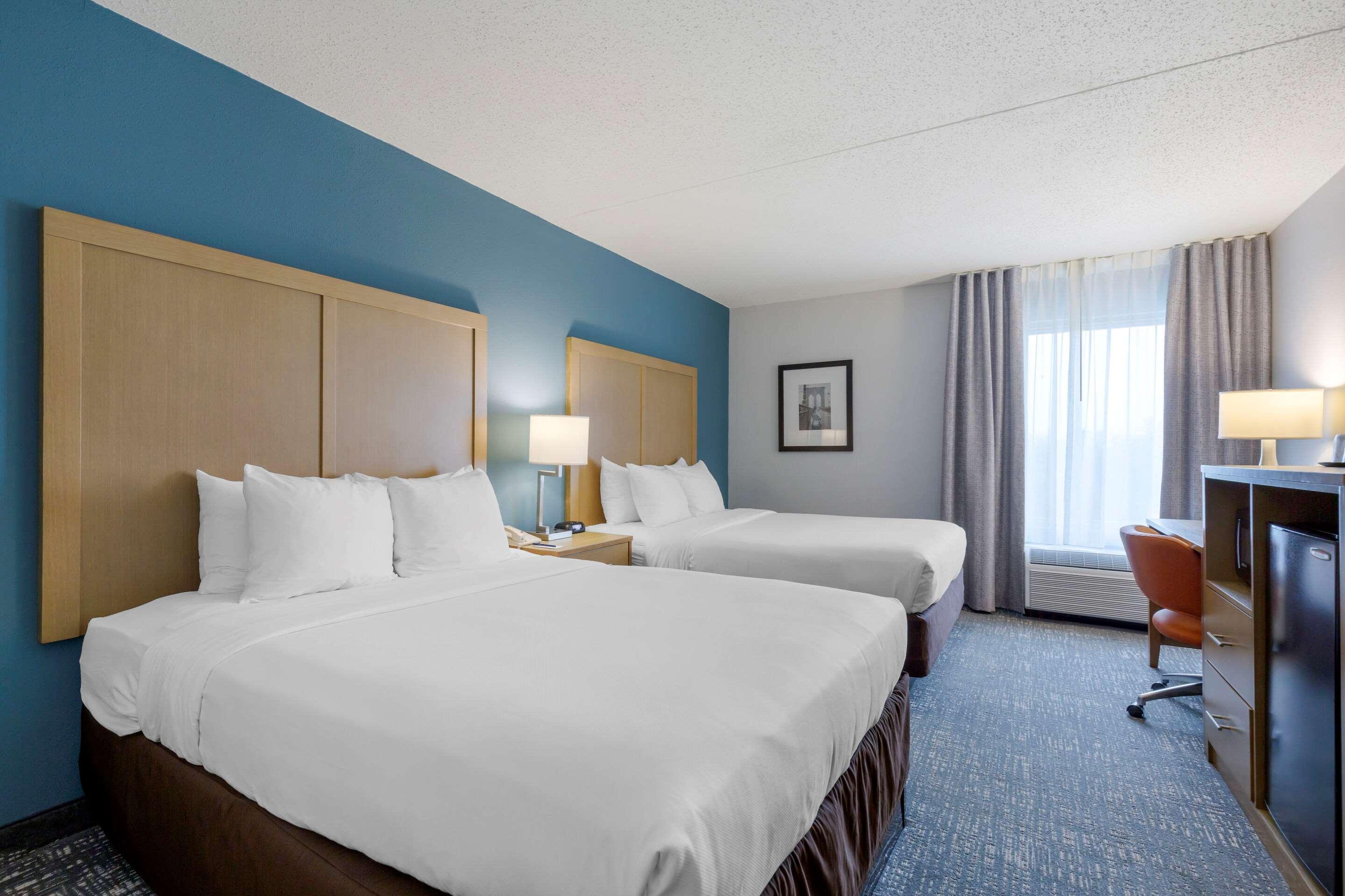 Comfort Inn & Suites Alexandria West Экстерьер фото