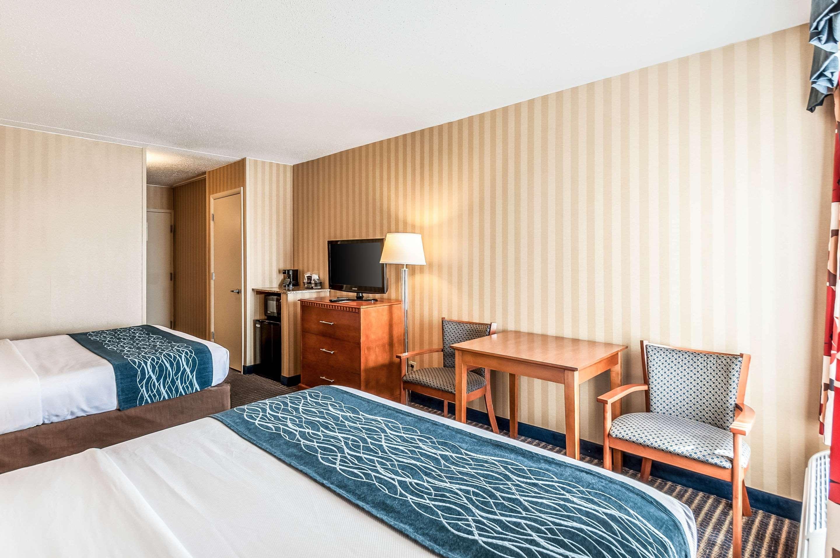 Comfort Inn & Suites Alexandria West Экстерьер фото