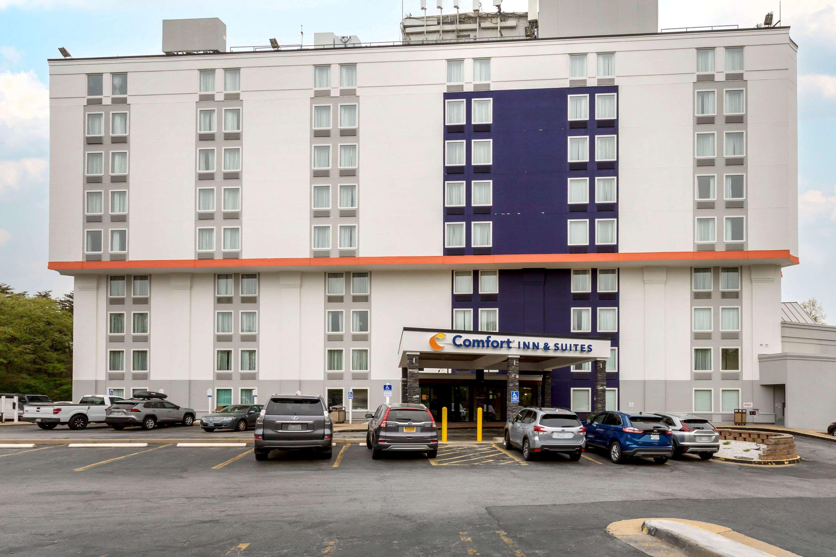 Comfort Inn & Suites Alexandria West Экстерьер фото