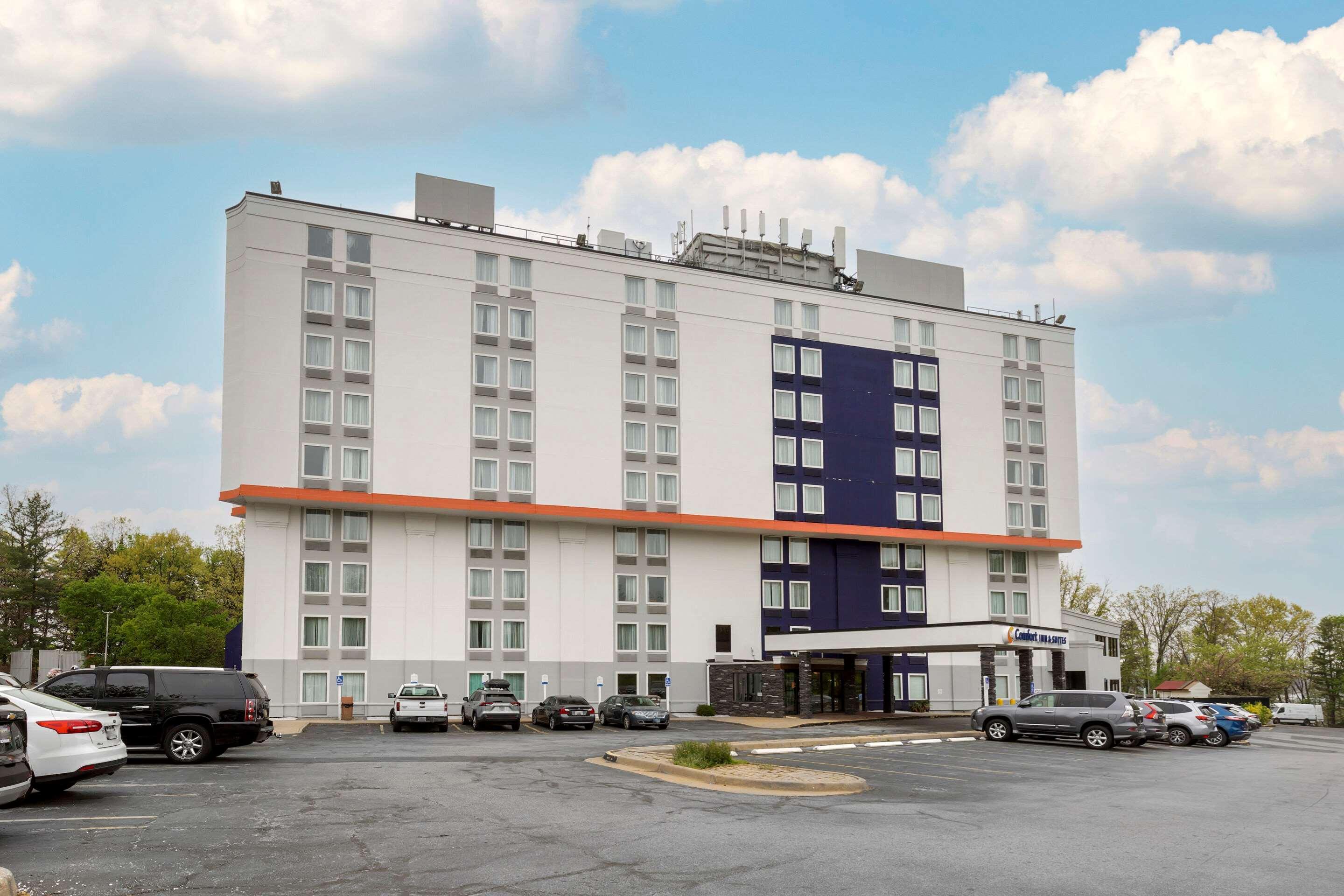 Comfort Inn & Suites Alexandria West Экстерьер фото